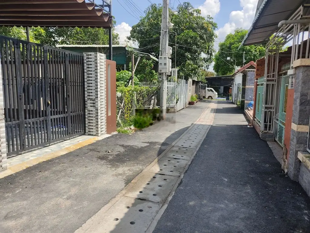 Bán nhà lầu 3p ngủ,... đang dần hoàn thiện. Kế bên KDL Đại Nam