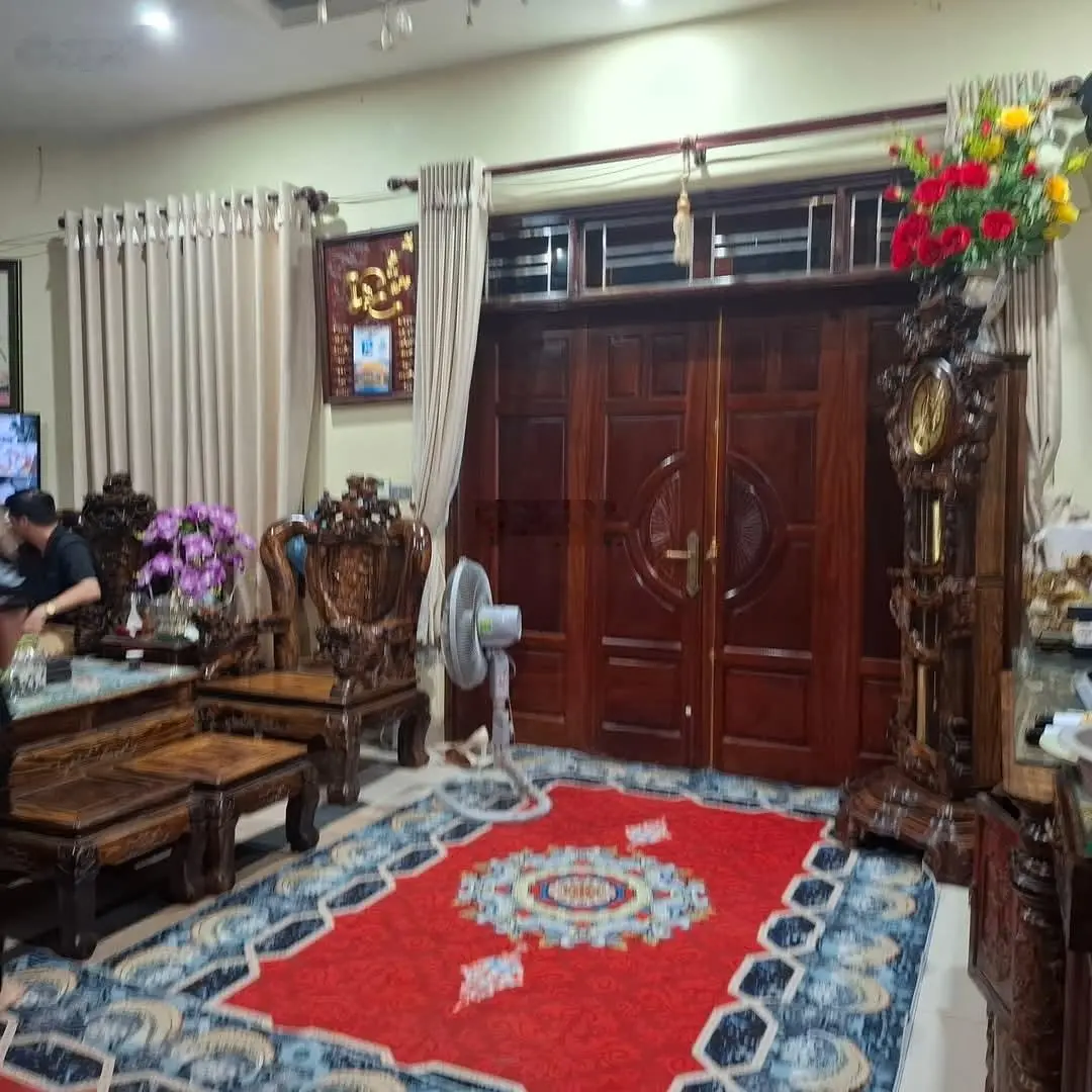 Bán liền kề cạnh bv phương đông, cổ nhuế 2. 90 m2, 5 t, lô góc, kinh doamh sầm uất. giá 24 tỷ