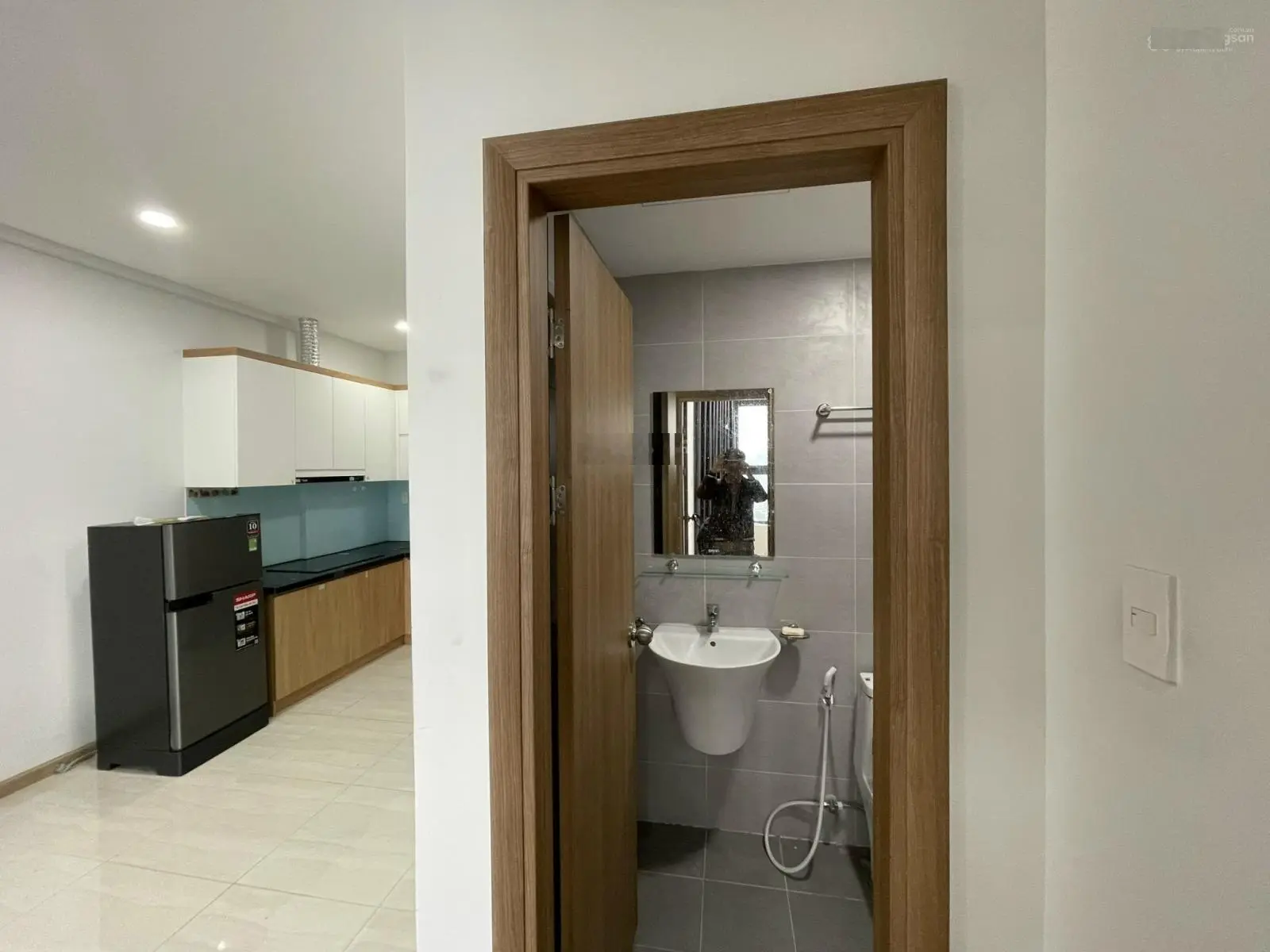 Cắt lỗ bán nhanh căn hộ Bcons Green View 2PN 2WC 57m2 chỉ 1.72 tỷ trả trước 350 triệu có nhà ở ngay