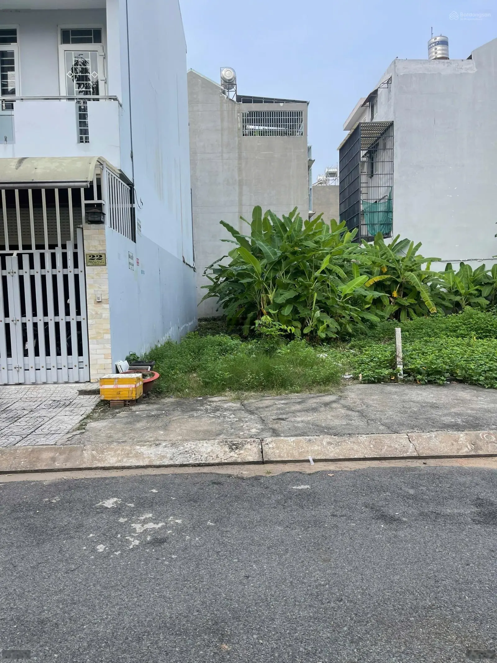 Cần bán lô đất KDC Sadeco Phước Kiển A. DT: 4.5m x 20m, vị trí đẹp. Giá 9 tỷ thương lượng