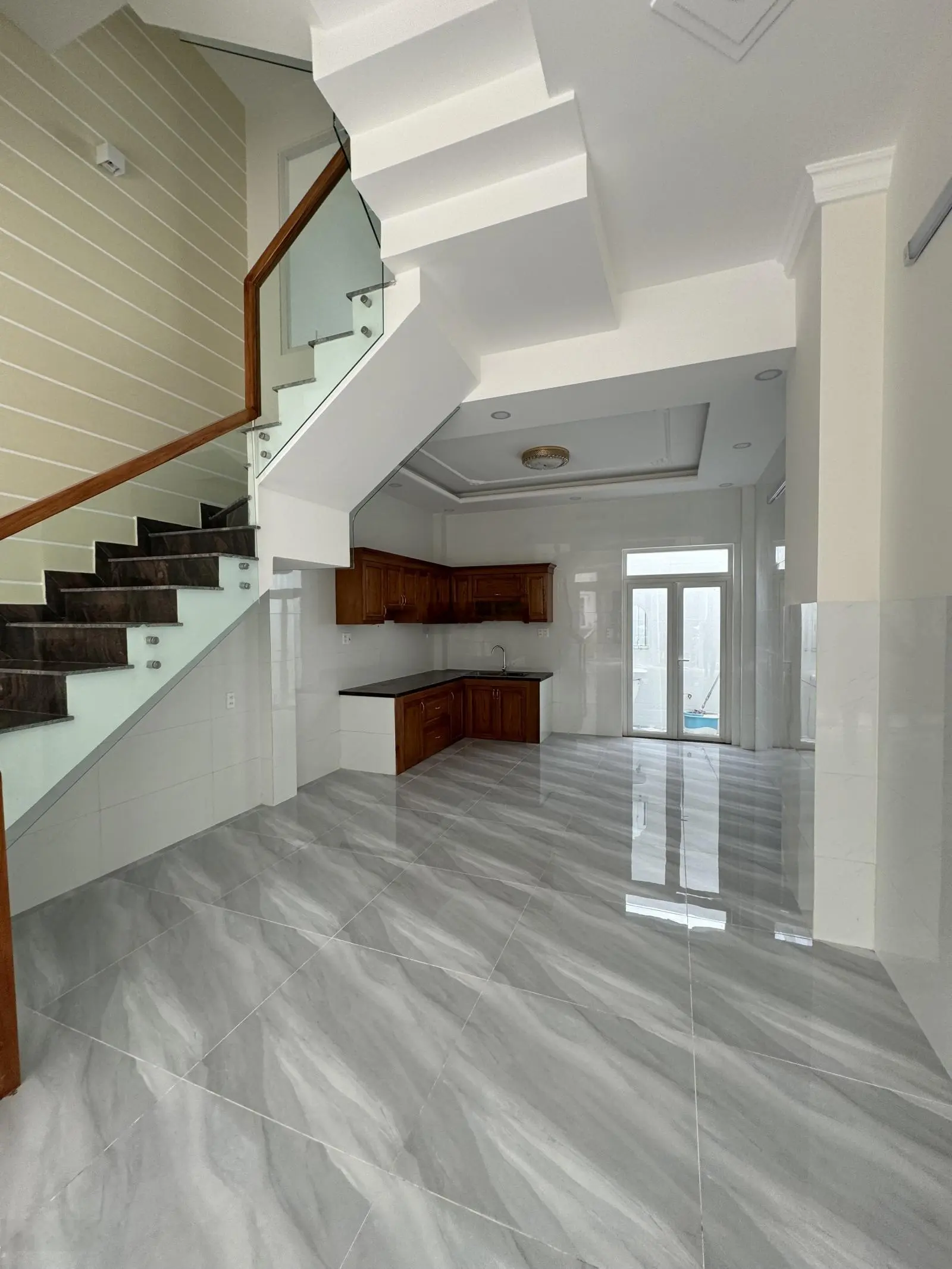 Bán gấp nhà riêng 143m2 sàn, 4PN, 4WC tại Võ Văn Hát, Long Trường, Q9, HCM, 4,8 tỷ