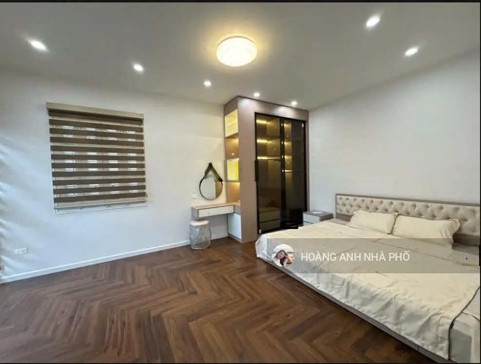 Chính chủ bán nhà Hồng Tiến, 65m2*5 tầng, căn góc, 10.8 tỷ. Miễn TG