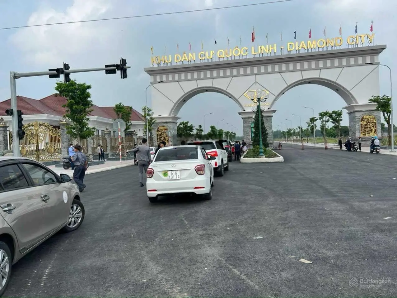 Diamond City, lô góc diện tích 90m2, sổ sẵn, đối diện trung tâm thương mại giá 1ty6, cắt lỗ nặng