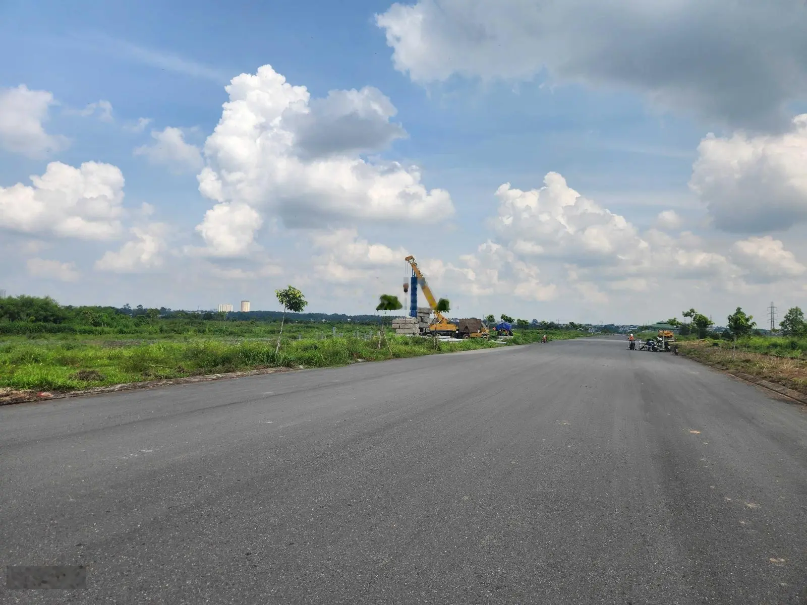 Cần bán mặt tiền trục chính D7 khu đô thị Đông Bình Dương, giá thỏa thuận