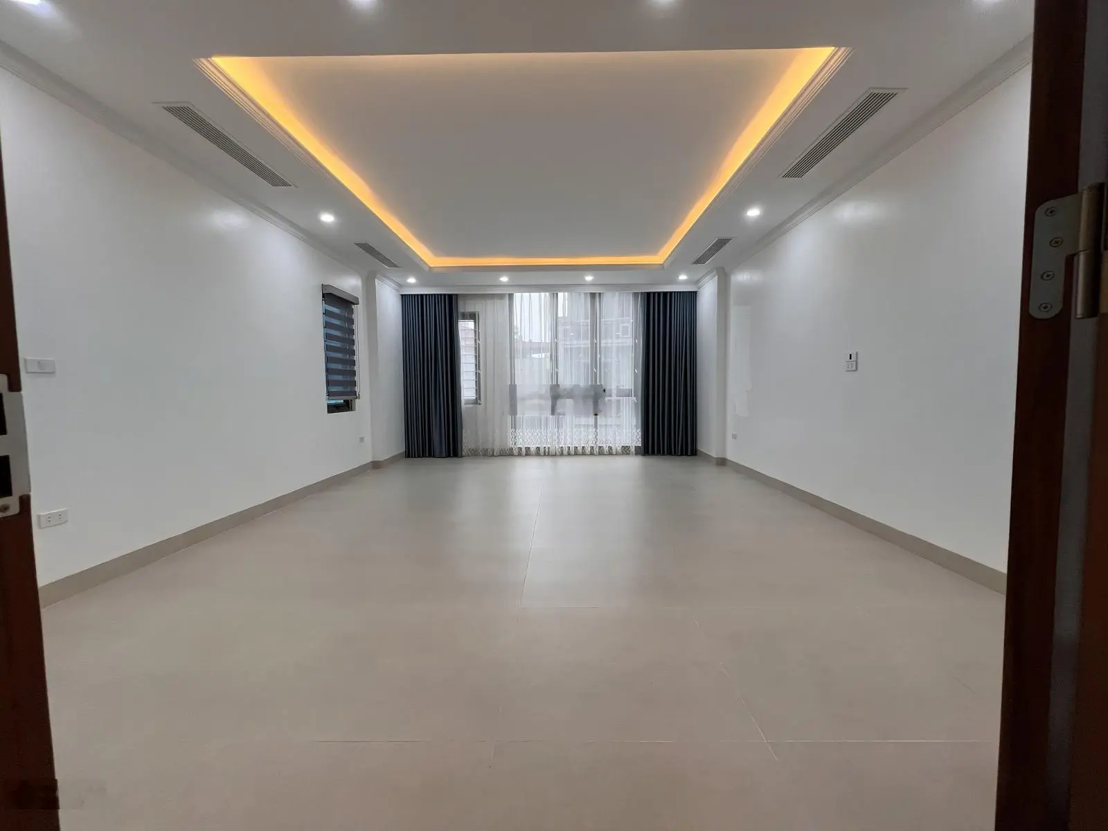 Siêu phẩm Toà văn phòng 58m2 8 tầng cực đẹp, mặt phố Kinh doanh Nguyễn Cơ Thạch, Nguyễn Đổng Chi