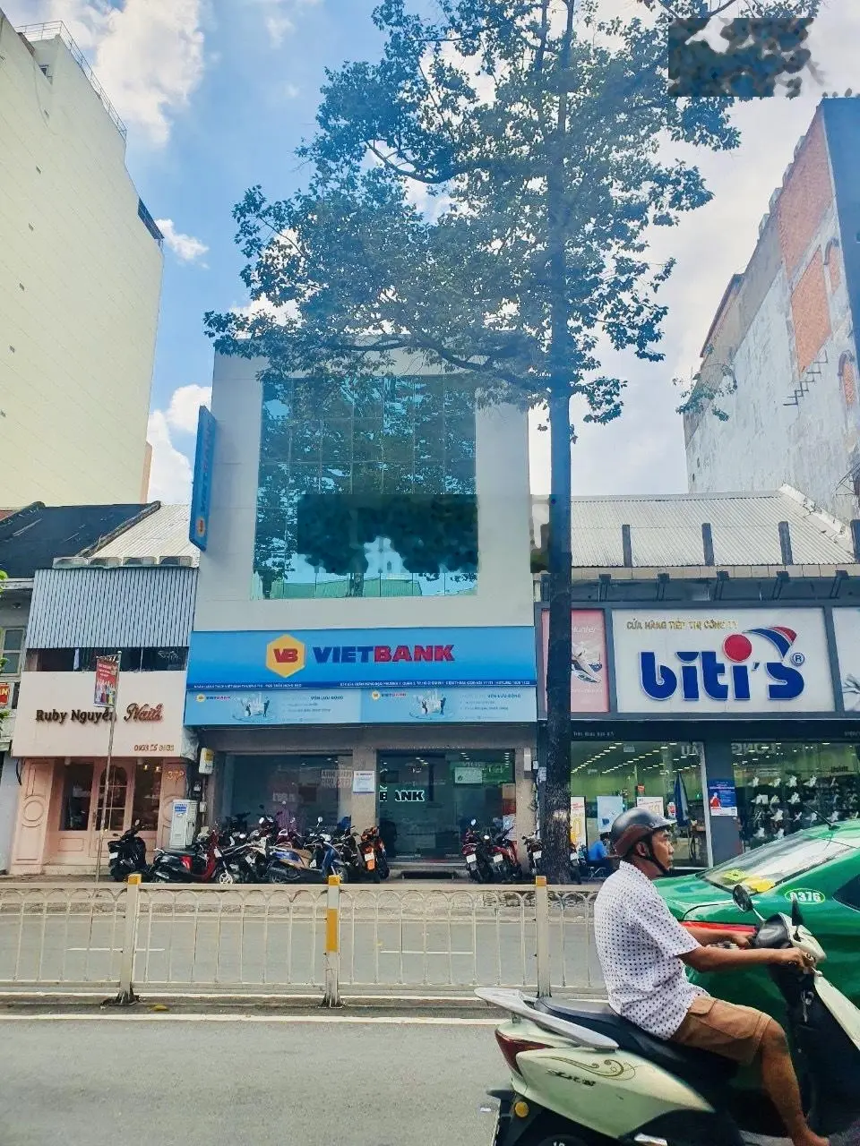 Ngộp bank cần bán tòa nhà mặt Tiền Nguyễn Thị Minh Khai Quận 1 DT 8.2x25m 6tầng HĐT 280tr giá 52 tỷ