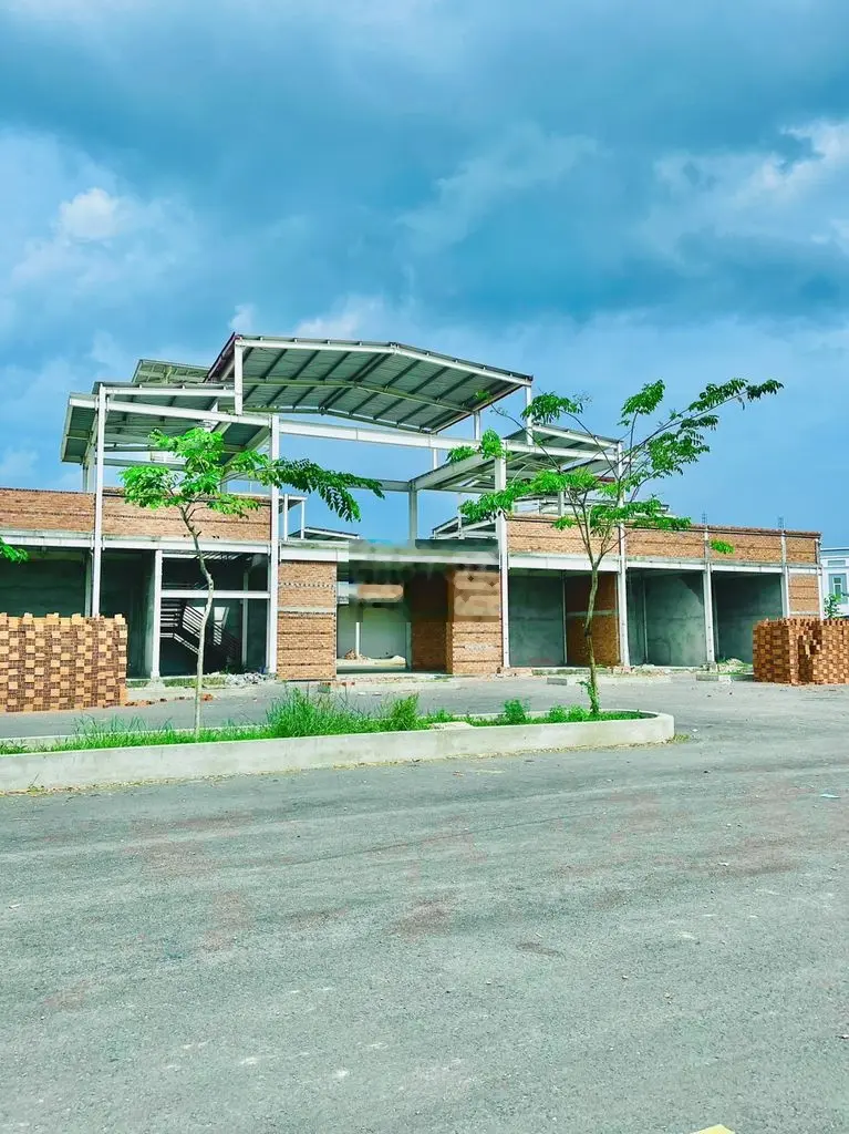 Bán KIOS mặt tiền chợ phường 4, Trà Vinh