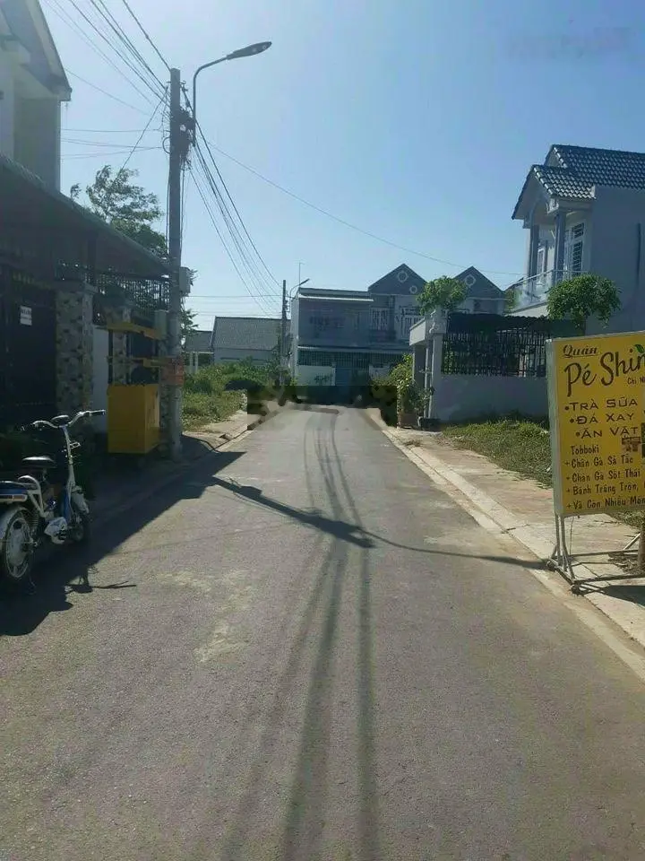 Bán nhà 1 trệt 1 lầu, 90m2, phố Bà Triệu, Thị Trấn Hóc Môn, huyện Hóc Môn, sổ hồng riêng