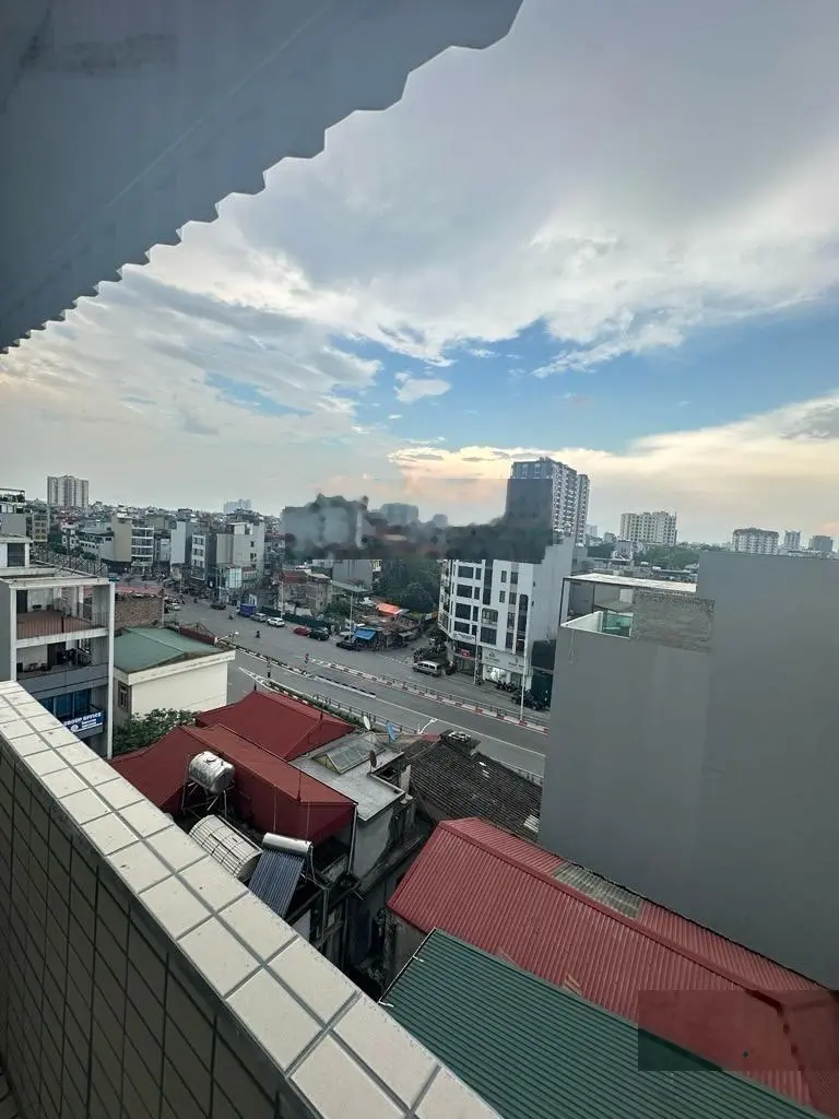 Bán nhà ngọc lâm 8 tầng ngõ rộng 10m, thang máy, nội thất cao cấp 10.9 tỷ