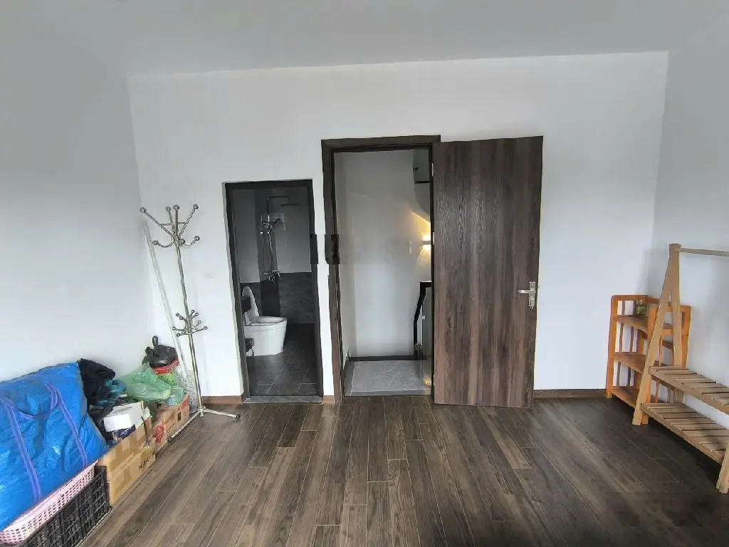 Chỉ 6,25 tỷ nhà đẹp cổ linh 34m mt 4,5m 5 tầng full nội thất gần oto, trường học, aeon giữa 2 cầu