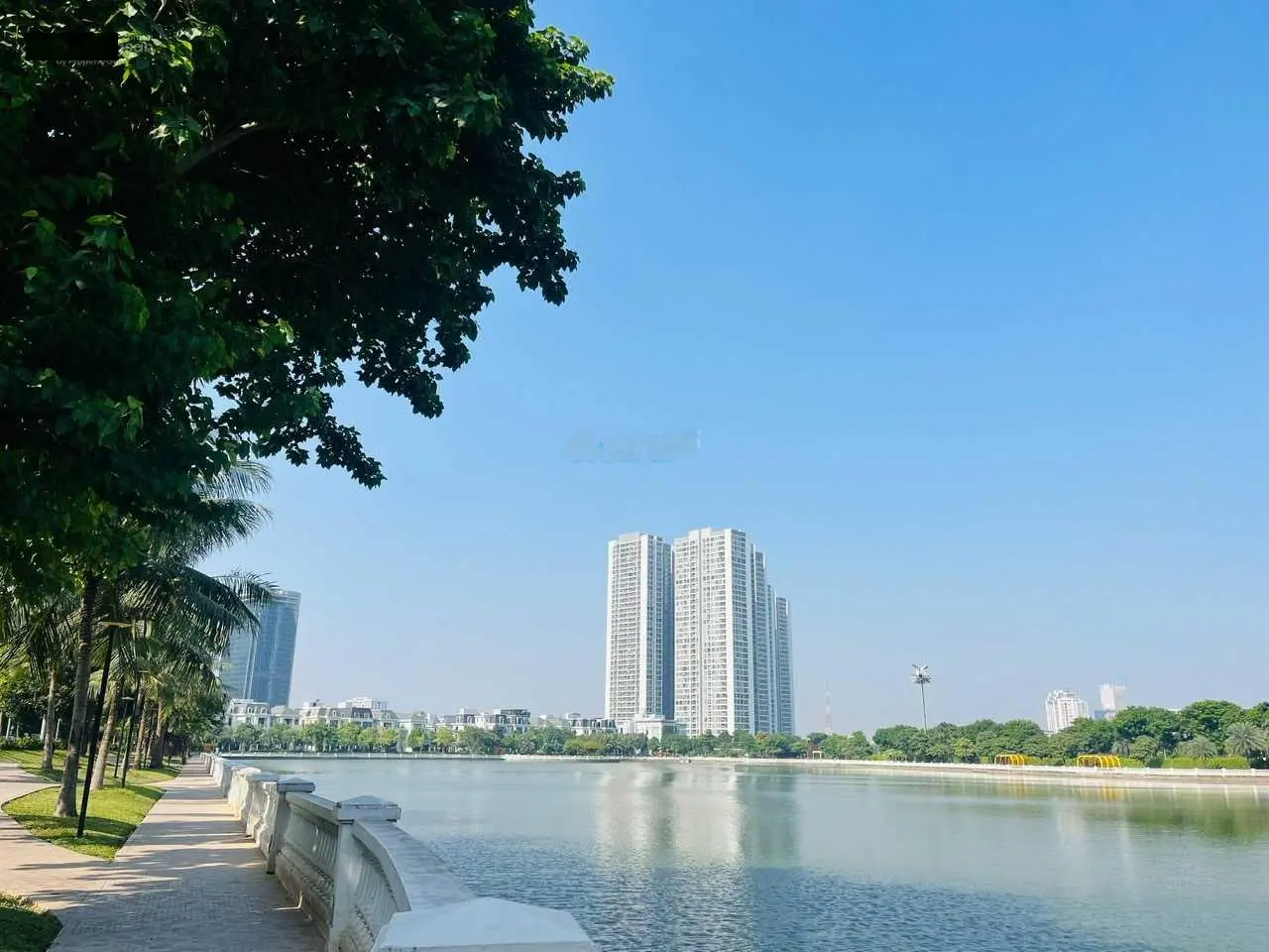 Độc quyền bán biệt thự mặt hồ Hoàng Lan tại Vinhomes Green Bay Mễ Trì Hà Nội