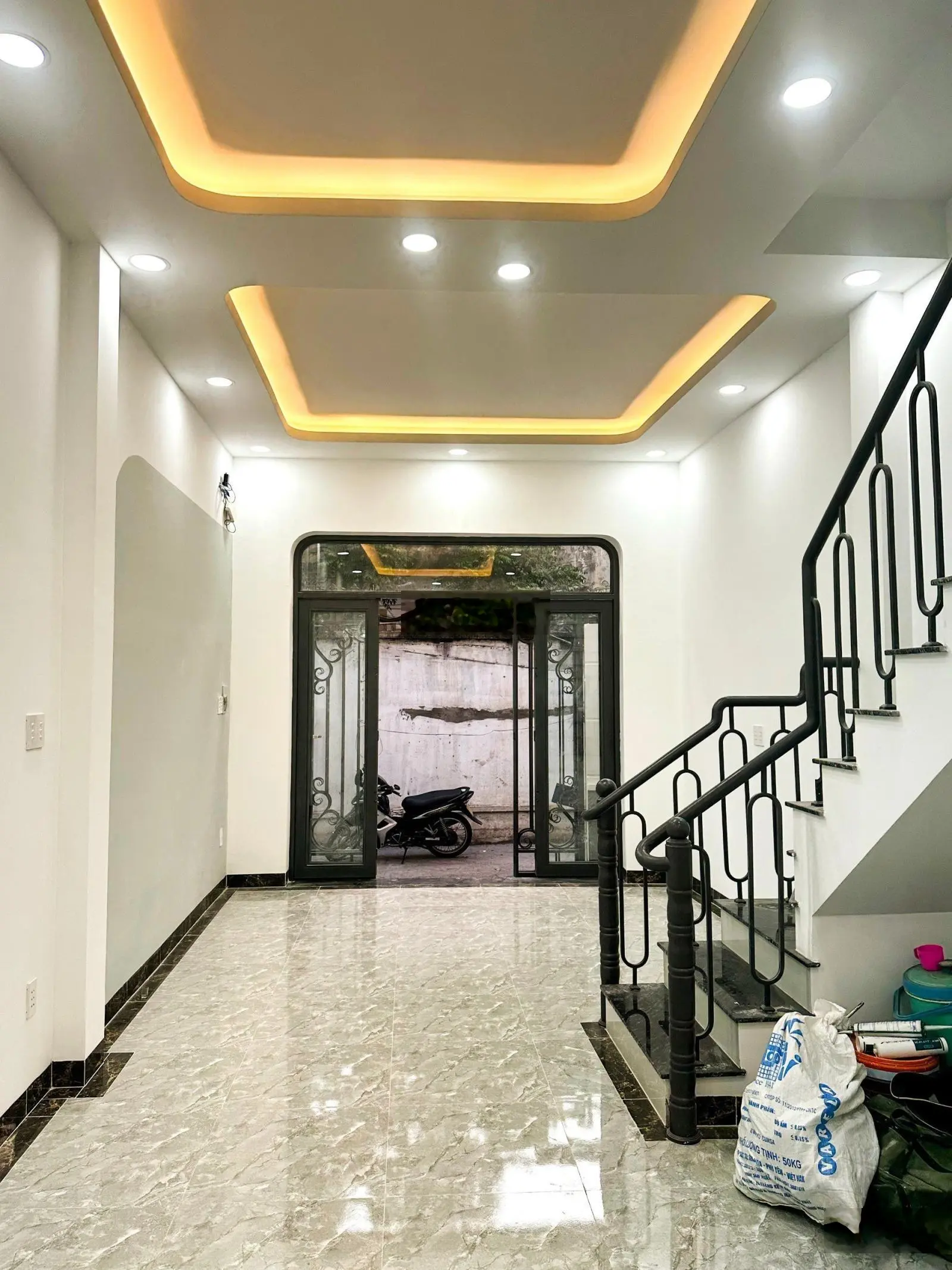 Nhà mới xây 1tx1l kha vạn cân,thủ đức,44m2,giá 4,2 tỷ,sổ riêng,xd kiên cố,xe hơi 4 chỗ vào vi vu