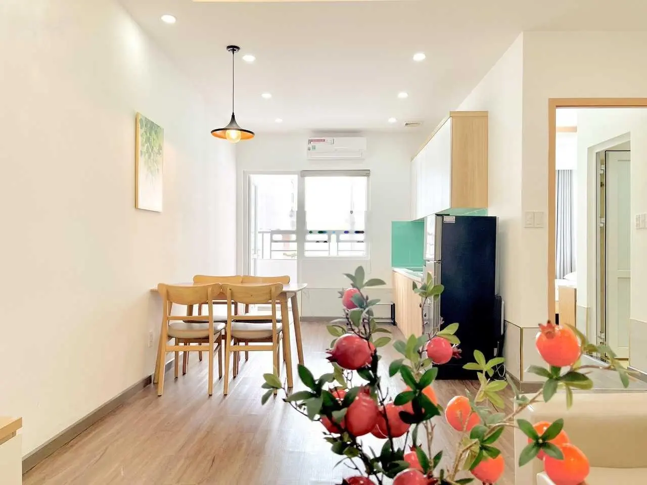 Bán gấp căn hộ 58,8m2 full nội thất 2 phòng ngủ giá chỉ 1.62 tỷ