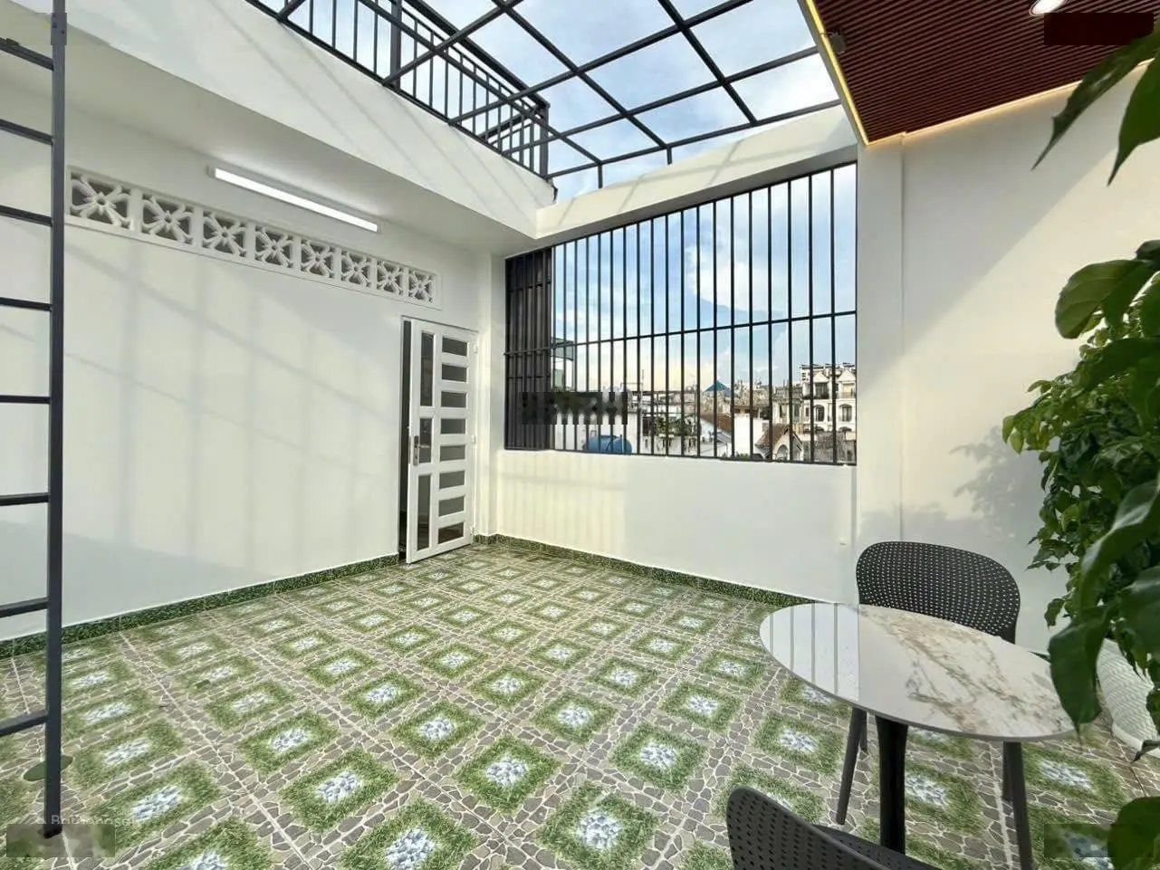 Nhà đẹp Quận Tân Phú, HXH đường Nguyễn Văn Săng, Giá 3tỷ230TR, Diện tích 50,6m2