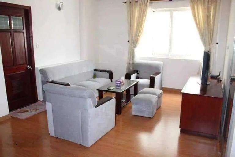 Bán tòa CHDV 5 tầng gần ĐH Văn Hóa, DT 274m2, Pháp lý chuẩn