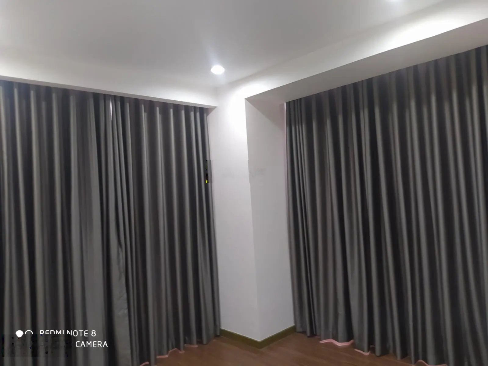 Cần bán căn hộ Remax Plaza 2 - 3 PN, giá 3 tỷ, khu chợ lớn 0909 920 ***