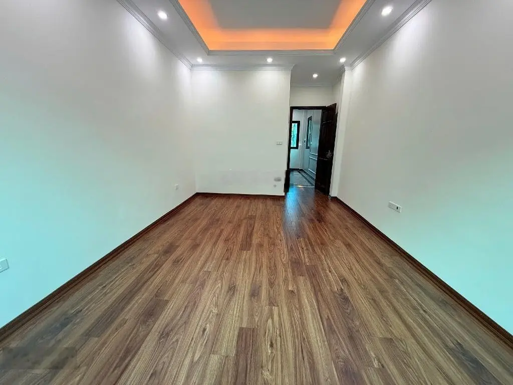 Bán nhà Ngô Thì Sỹ 36m2, 5 tầng mặt tiền 3.7m, 10.5 tỷ