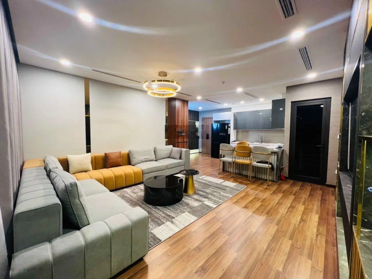Bán chung cư 3 ngủ toà N06, N07, N09 cạnh công viên Cầu Giấy 5 tỷ