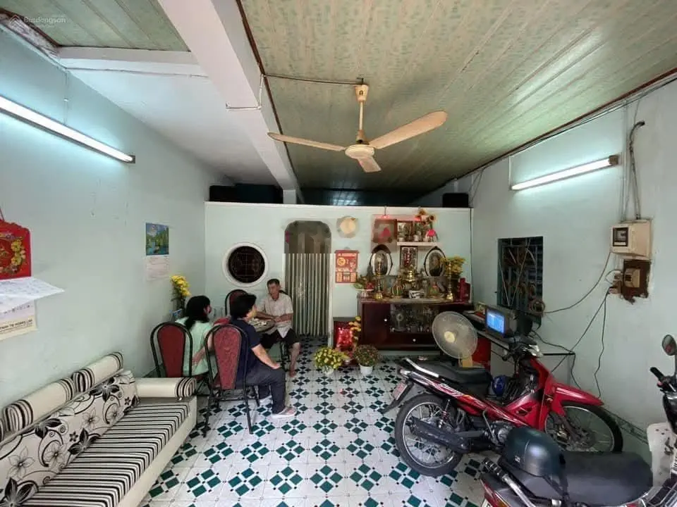 Nhỉnh 6 tỷ - 64m2 - - hẻm thông 1 trục thẳng ra Hậu Giang - Quận 6 - sổ hồng vuông đẹp - sát MT