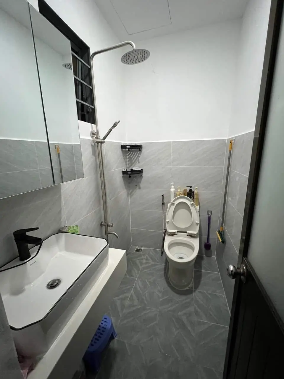 Bán gấp CC Tây Thạnh lầu 1, DT 72m2, 2tỷ320 bớt lộc, co 2PN 2WC, giáp Aeon Tân Phú nhà đẹp