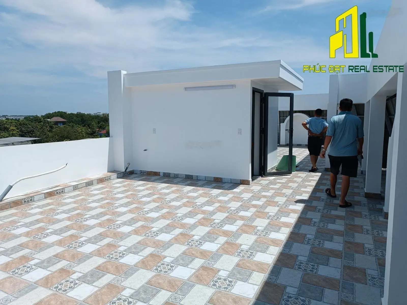Bán biệt thự DT khủng 153m2 SHR 1 trệt 2 lầu siêu đẹp ngay Song Ngữ Lạc Hồng, liền kề công viên