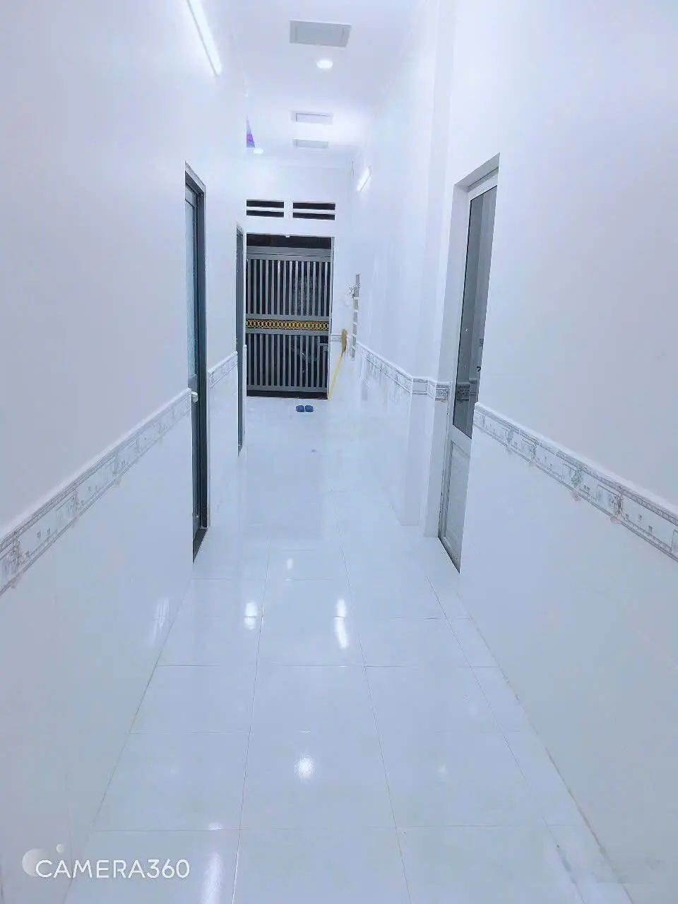 Bán nhà Thủ Đức hẻm xe hơi 77m2 - ngay trung tâm giá chỉ nhỉnh 4tỷ