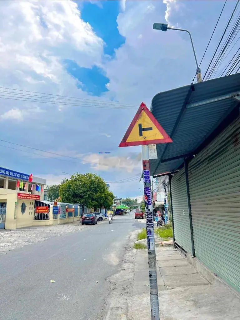 BÁN ĐẤT TT TRẢNG BOM