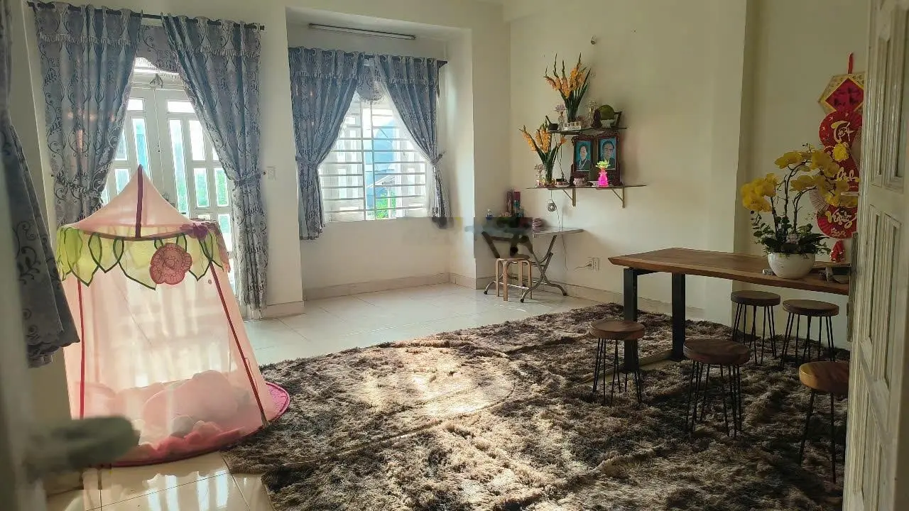 Bán nhà Thủ Đức (MT đường 17 - Bình Chiểu); 4,2 x23m (nở hậu 20m); sân ô tô; sổ hồng; 6,8 tỷ