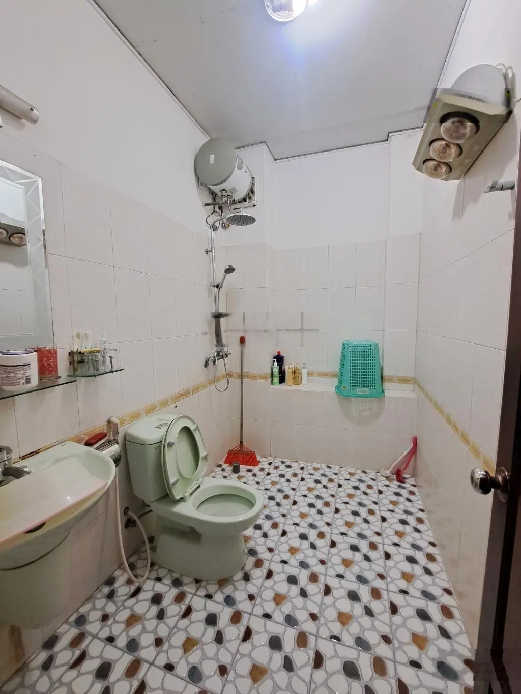 Tôi bán nhà Ngô Quyền, Hà Đông-ô tô vào nhà-2 mặt ngõ trước sau-3 mặt thoáng vĩnh viễn-55m2-9,5 tỷ