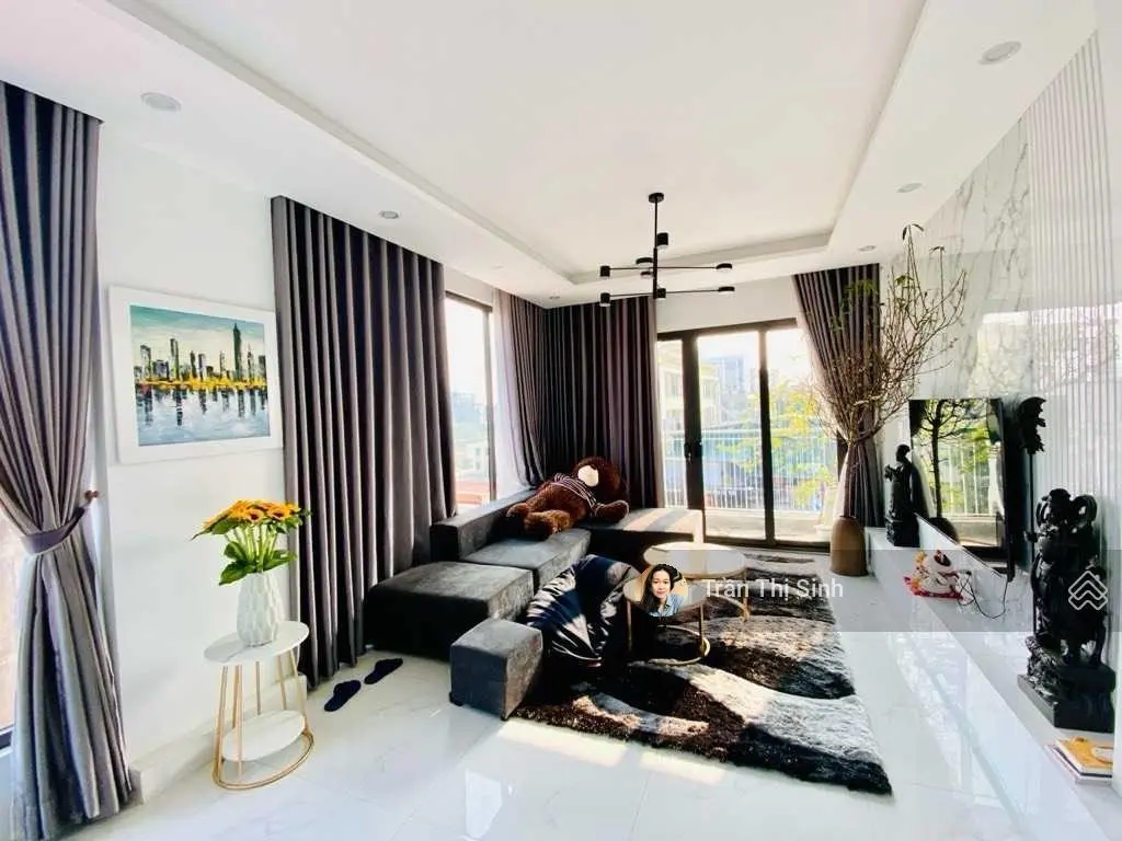 Mặt phố quận Long Biên, vỉa hè 7m, nhà đẹp 2 thoáng dòng tiền 20tr/th vừa ở vừa kinh doanh 96m2