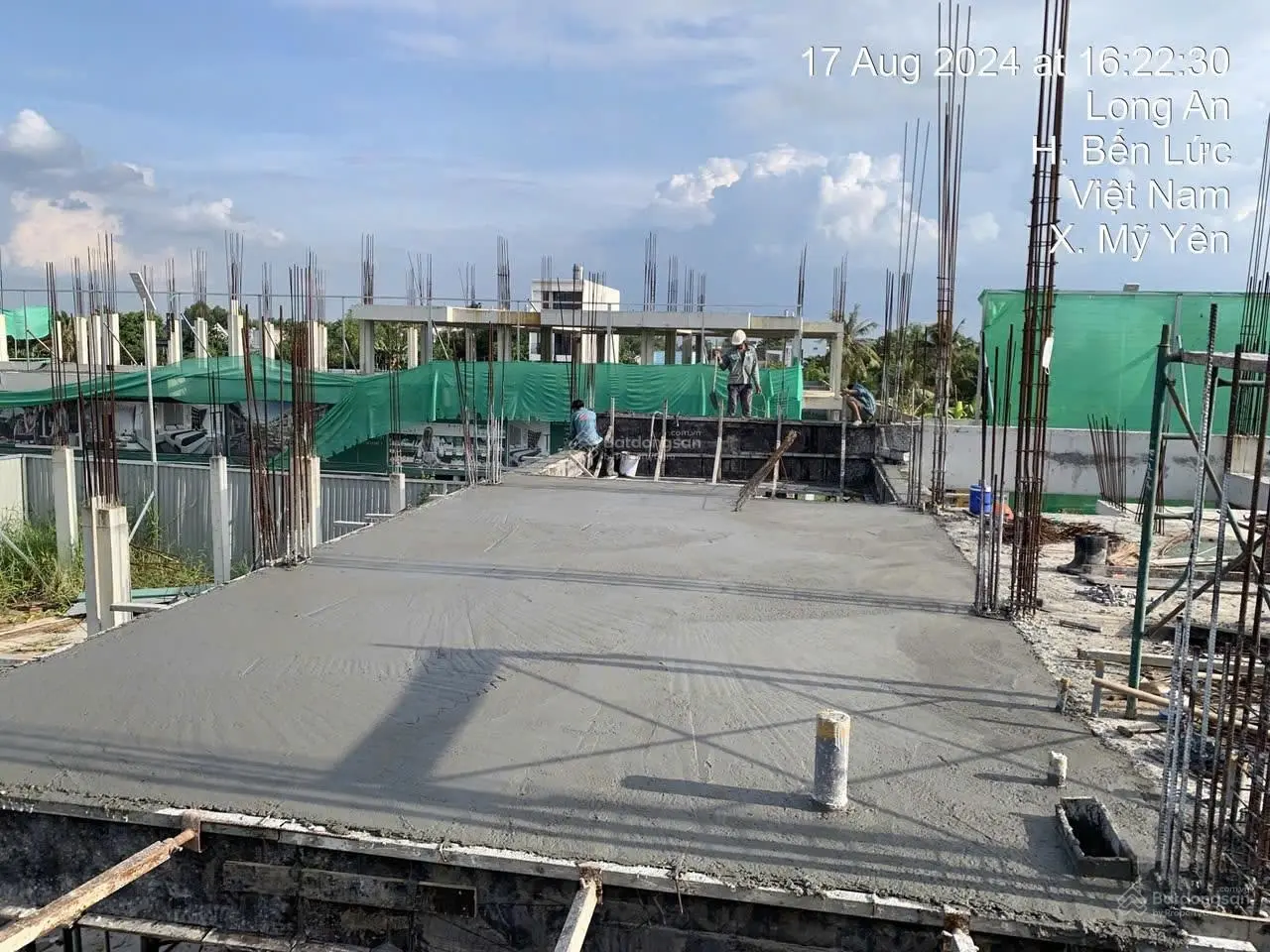 Mua đất tặng Nhà. 100m2 tặng 1 căn nhà 2 lầu, trả trước 1.4 tỷ bàn giao. Lh: 0394 000 ***