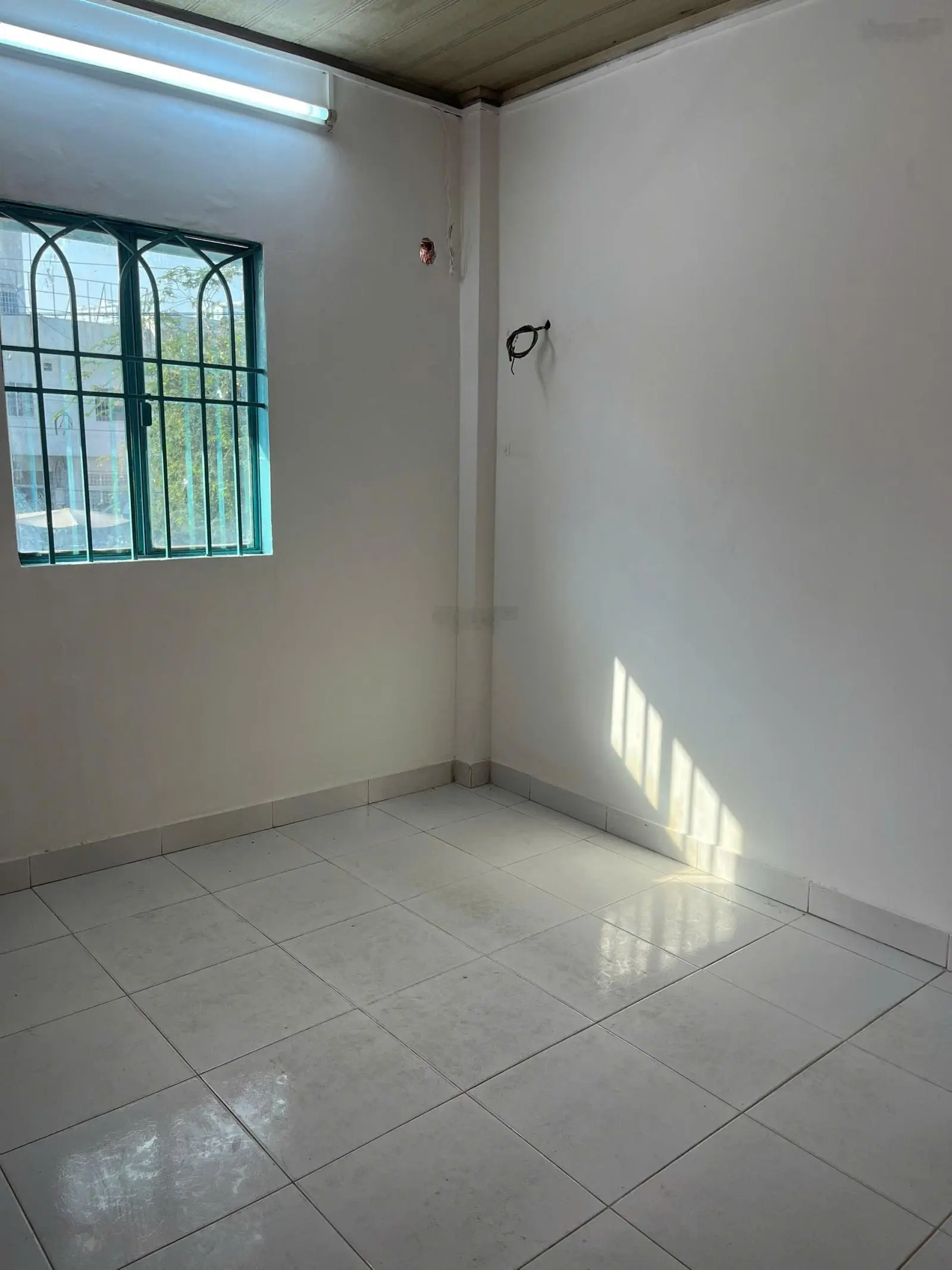 Nhà Mặt tiền Khu kinh doanh Chợ Phạm Thế Hiển, P4, Q8. Nhà 1trệt, 1lầu BTCT, Ngang 4,5m x Dài 6m.