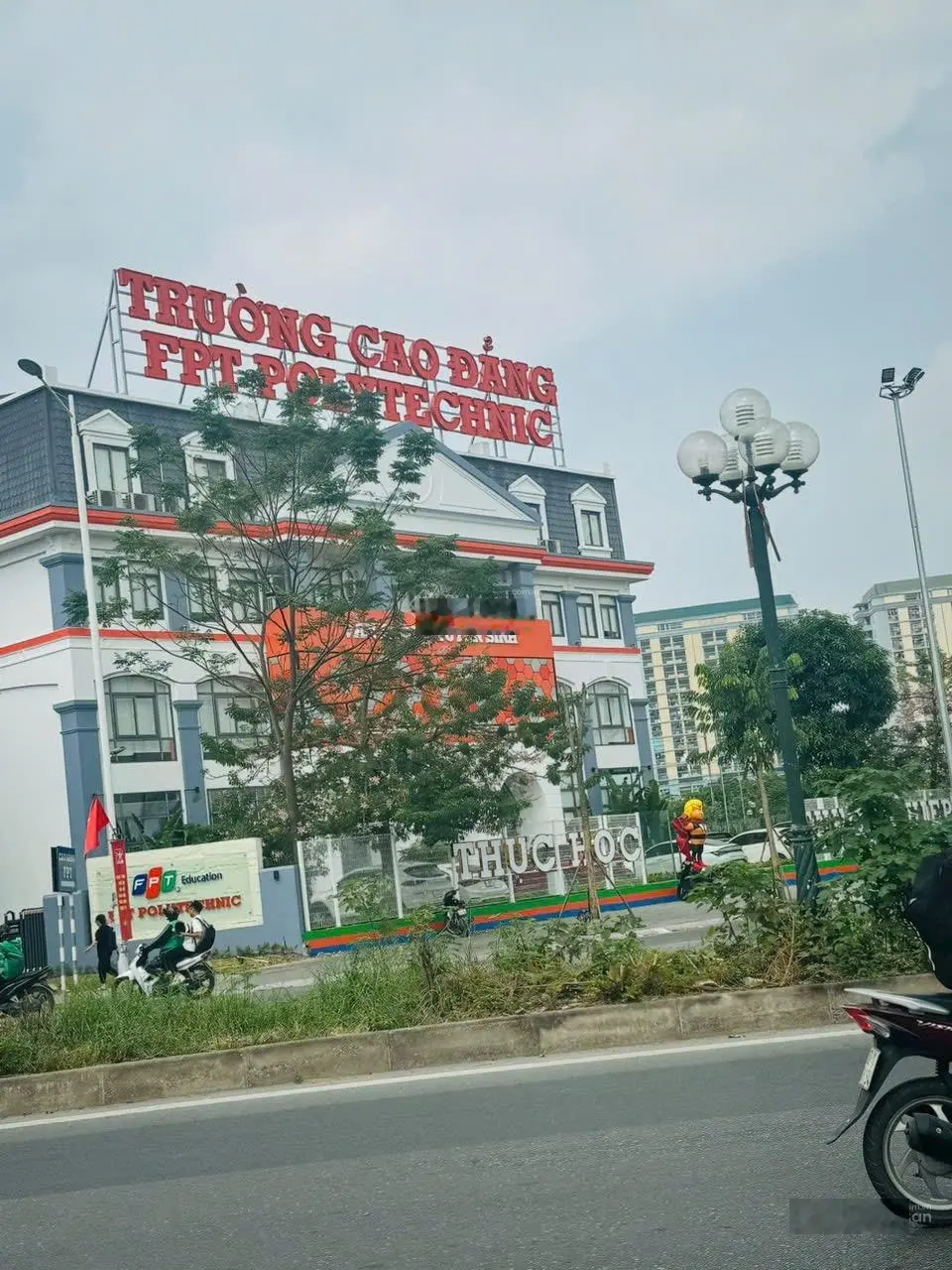 Tòa căn hộ dịch vụ Trịnh Văn Bô, trung tâm quận Nam Từ Liêm 23P kk dòng tiền 1tỷ/năm, 20m Ô tÔ