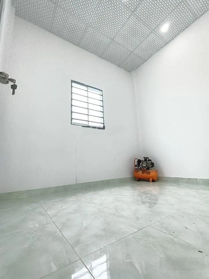 30 ngày bán gấp căn Hàn Hải Nguyên 50m2 giá ngộp gần cách Chợ Bình Thới 50m, sổ riêng