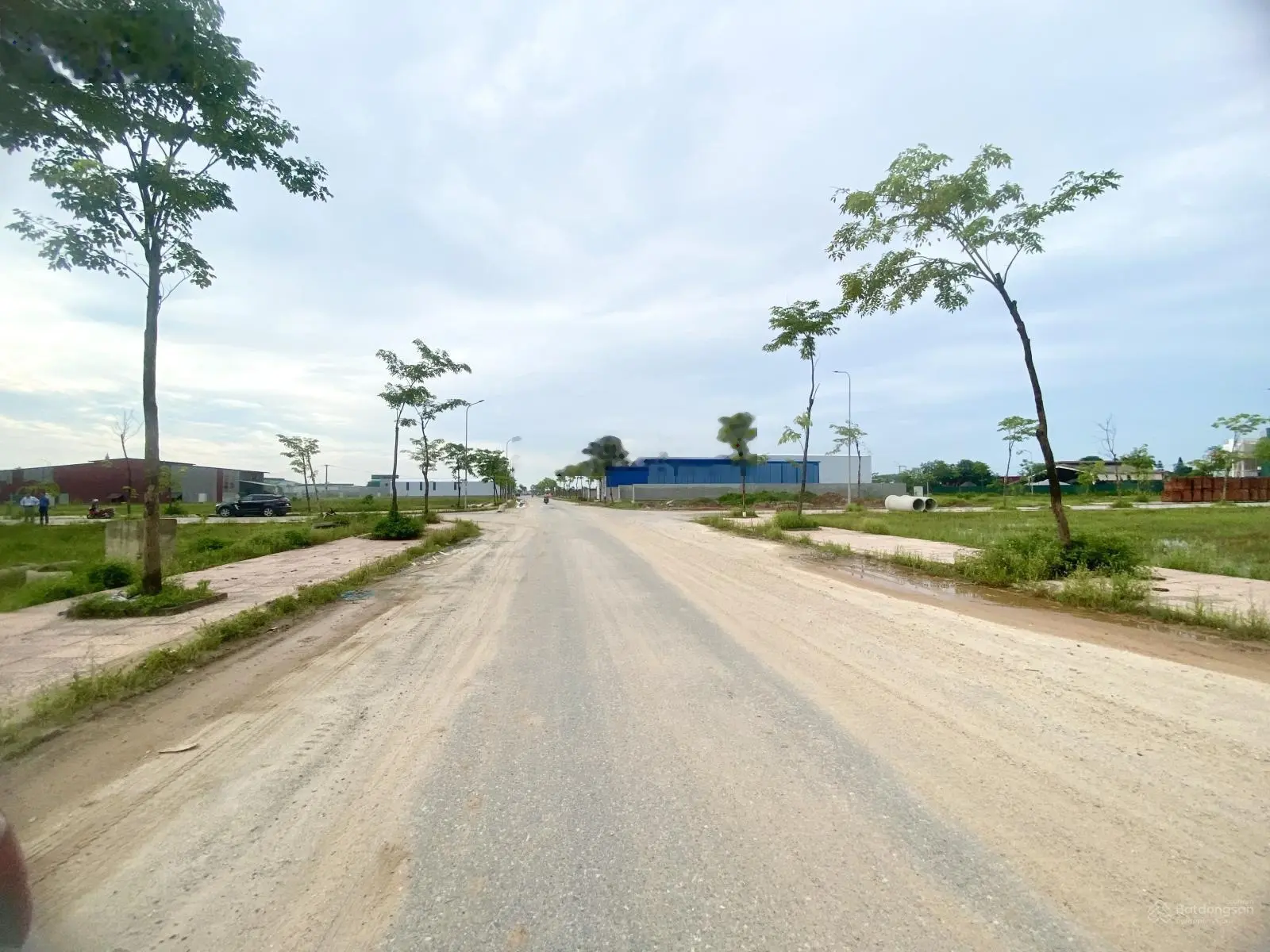 Bán đất nền dự án tại Cụm Công Nghiệp Làng Nghề Minh Phương, giá 2,55 tỷ, 300m2