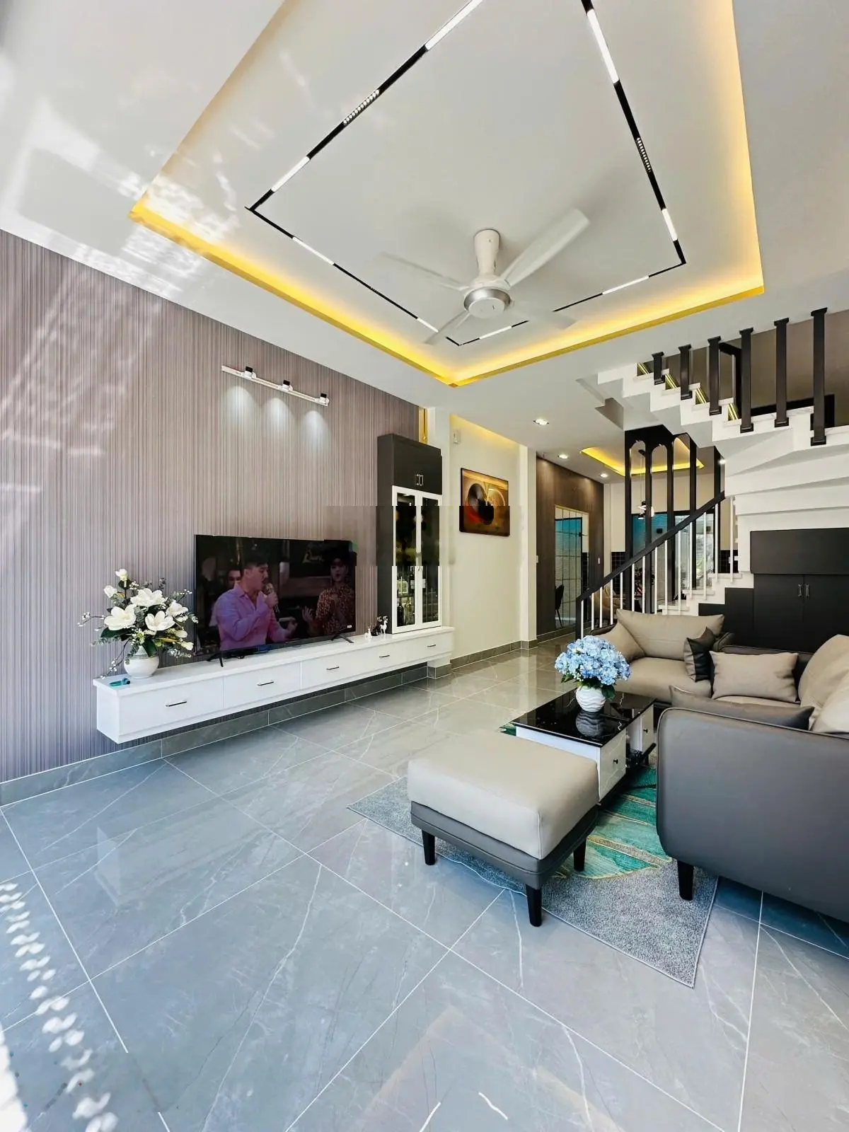 Nhà Vip Trường Thọ, lô góc 2 mặt hẻm xe hơi, 2 tầng, 78m2, SHR, nhỉnh 5 tỷ
