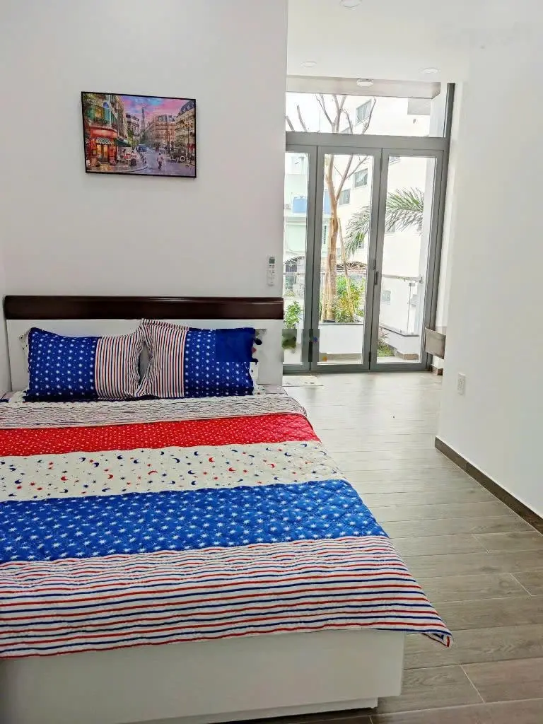 Toà Building Lý Chính Thắng 6 Tầng Thang Máy 7,7x20 5m ra Mặt Tiền