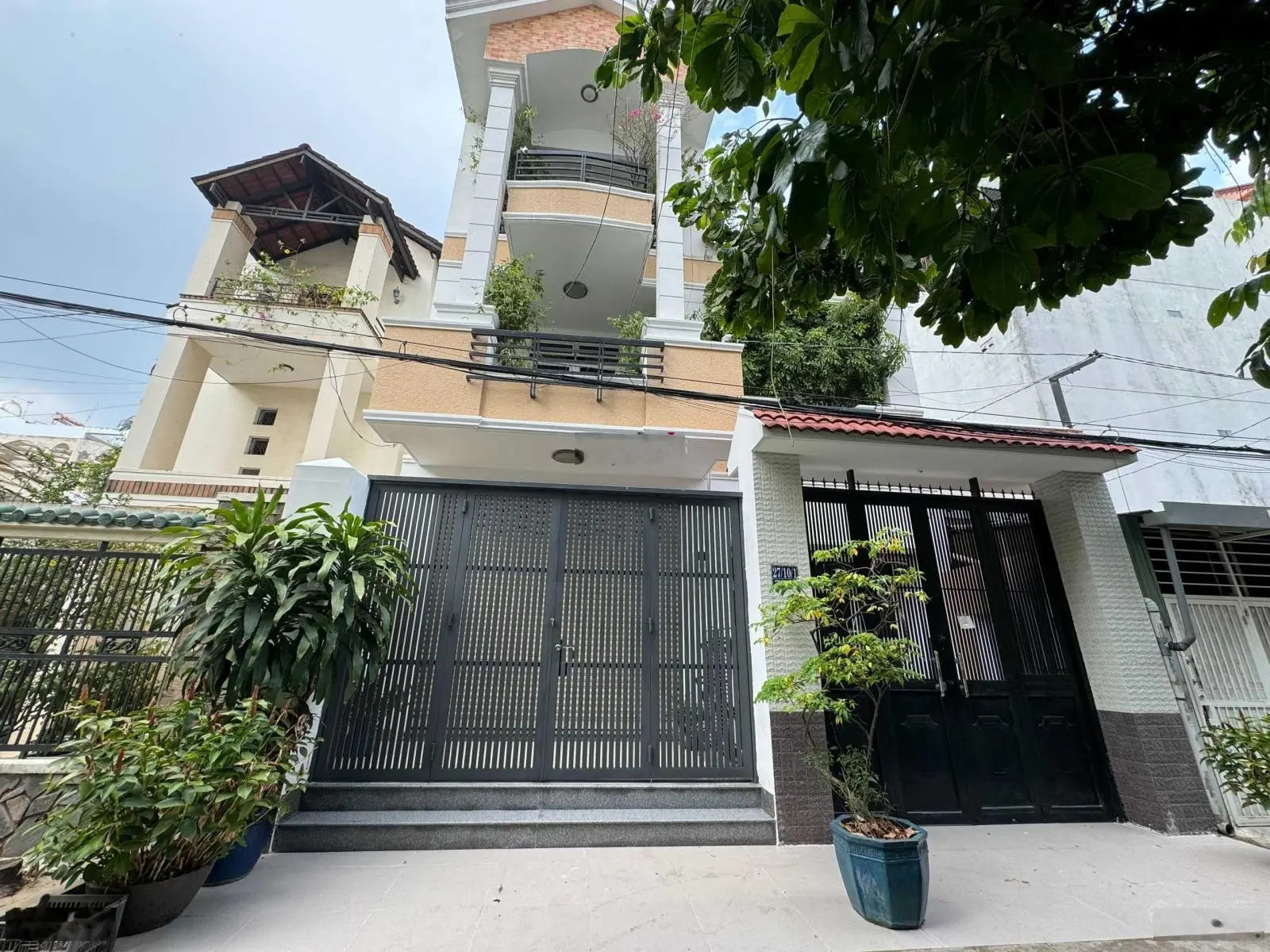 Bán nhà khu bên sông - Gigamall Phạm Văn Đồng chưa qua đầu tư, SHR. Khu cán bộ an ninh dân trí cao