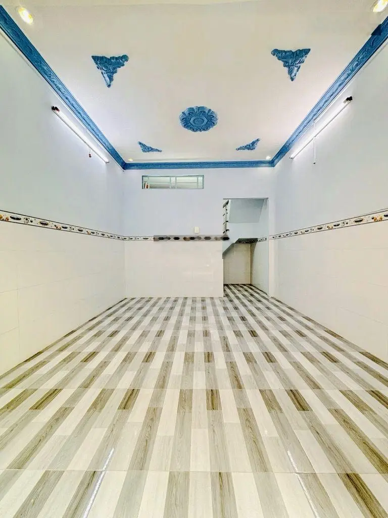 Bán gấp nhà riêng 2 tầng 21m2 hẻm xe hơi,giáp q6, tân phú,đường tân hoà đông bình tân giá chỉ 2,3tỷ