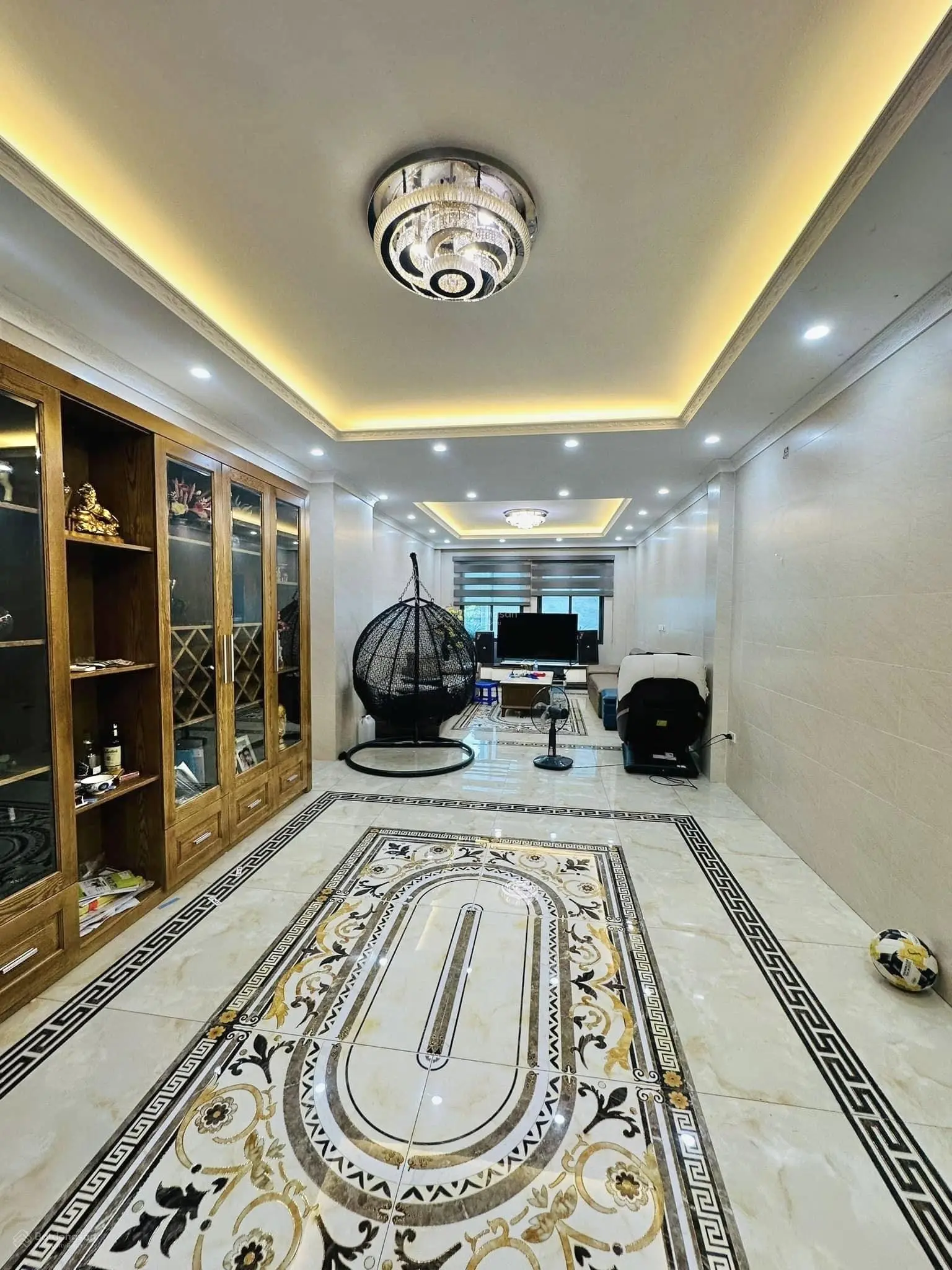 Bán nhà Đường Tôn Đức Thắng 20m Ra Ô Tô Tránh Ngõ Thông 55m2 5 Tầng 1 Tum Thang Máy