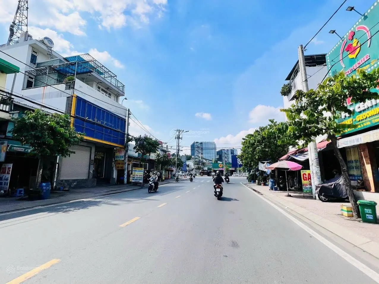 Chuyển nơi ở cần bán nhà đẹp 3 tầng 61m2 Oto tận cửa gần Vành đai 2, Ga Metro khu dân trí cao 7.2Tỷ