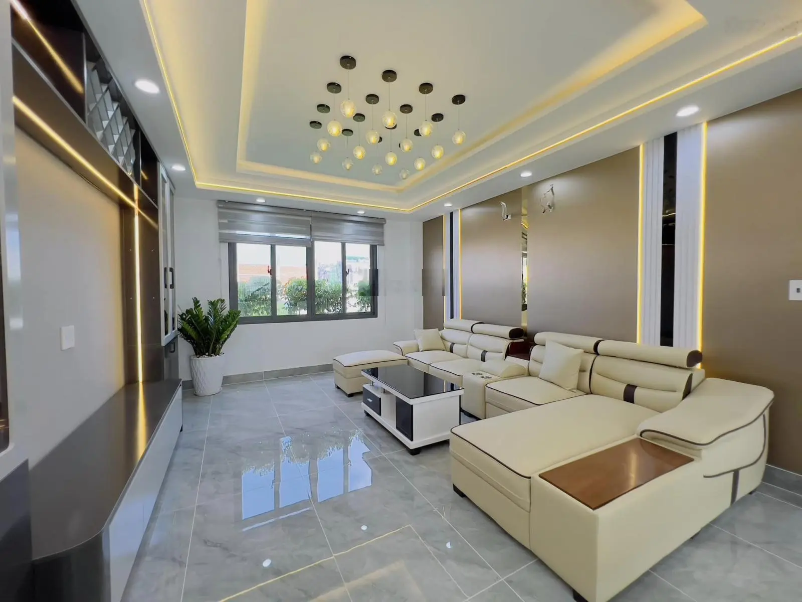 Nhà Chính Chủ Siêu Dài Cần Bán Ra Căn Hà Huy Giáp P Thạnh Xuân Q12,100m2,Giá 4tỷ890,Sổ Hồng Riêng