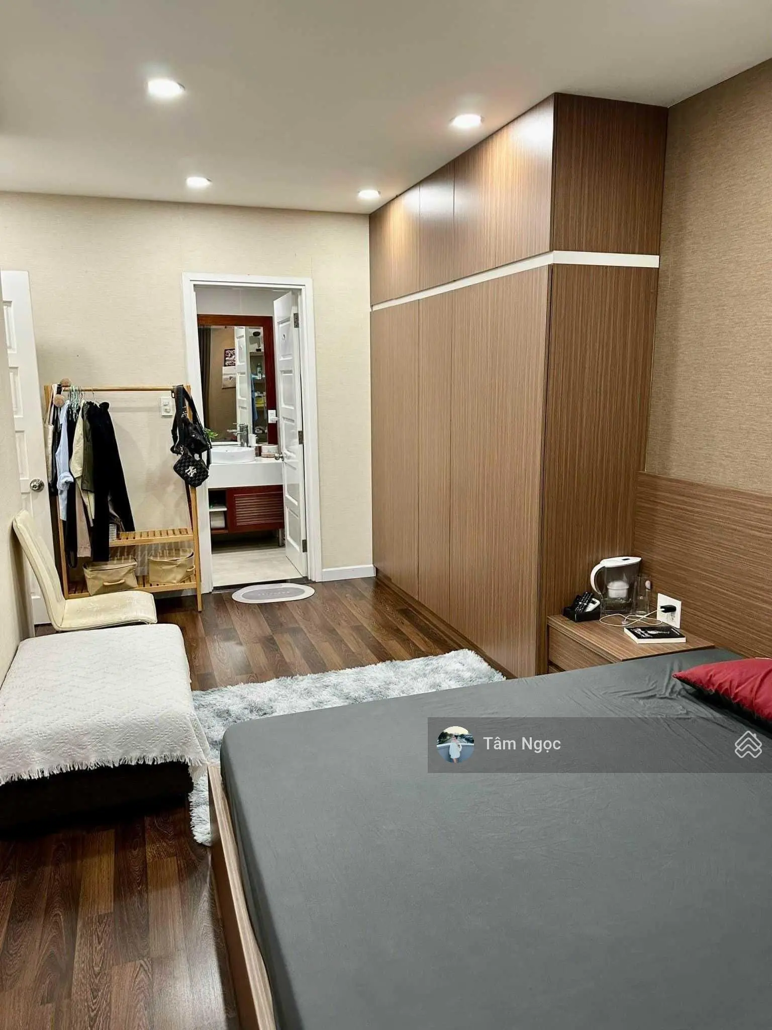 Chủ nhà nợ bank cần ra gấp CC Sunrise City Q. 7 - DT 105.75m2 - 2PN, 2WC