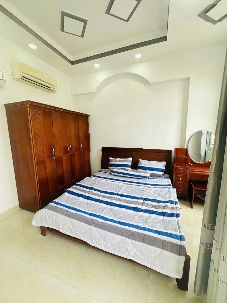 Quá hiếm! bán nhà 3 tầng đẹp - XH đỗ cửa Nguyễn Thị Thập - Huỳnh Tấn Phát sát Nam Long 48 m2 4.x tỷ