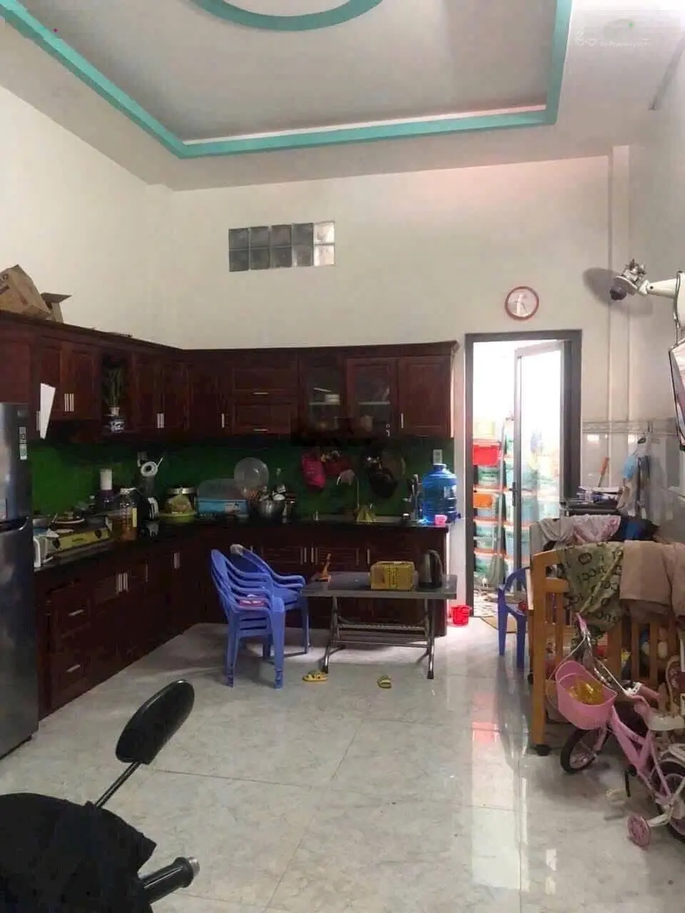 Chính chủ gửi bán căn nhà hẻm xe hơi DT 56m2 nằm ngay đường Đỗ Xuân Hợp nằm gần The Golbal City.
