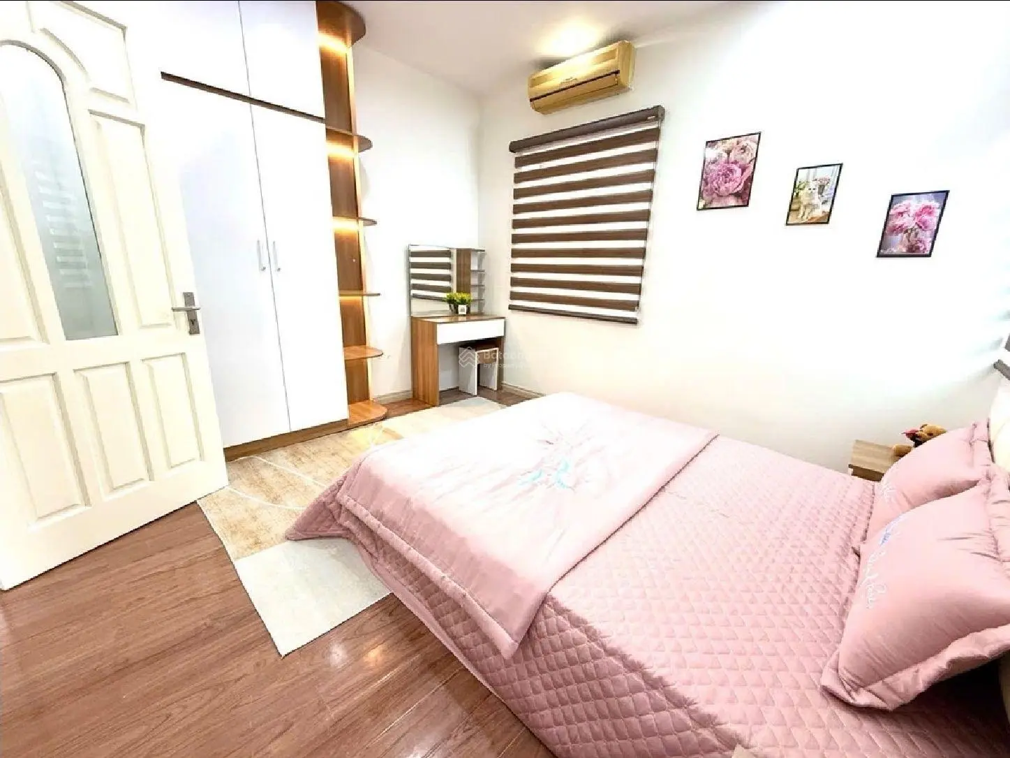 NHÀ ĐẸP XỊN SÒ - LÔ GÓC - FULL NỘI THẤT . Phương mai , Đống Đa . 30m 6 tầng , mặt tiền 4m .