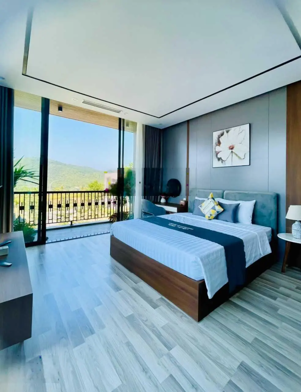 Bán gấp biệt thự dãy F2 thuộc dự án Venus by flamingo, 250m2 full nội thất. LH 0931 793 ***