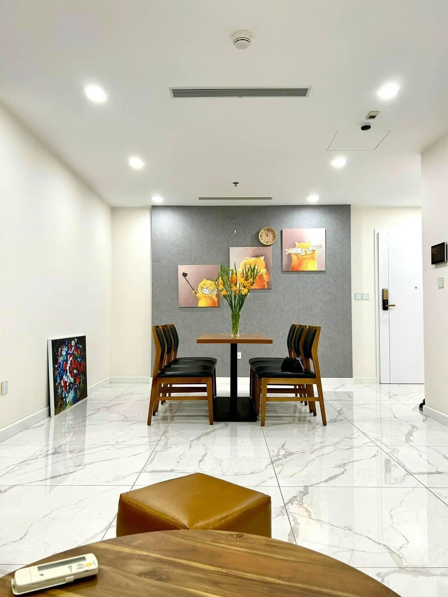CẦN BÁN GẤP CHUNG CƯ RIVIERA POINT QUẬN 7 GIÁ 1 TỶ 700 TRIỆU, 2PN, 2WC, DT 90M2