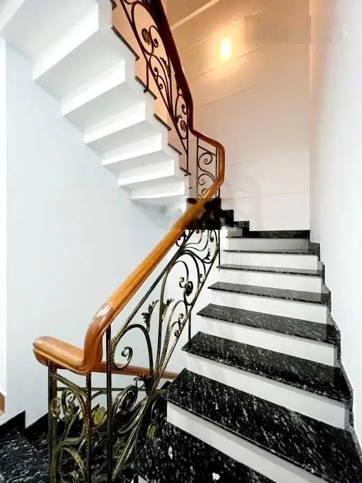 Bán nhà Tân Chánh Hiệp 4 tầng, hẻm ô tô 8m thông Trần Thị Năm Quận 12