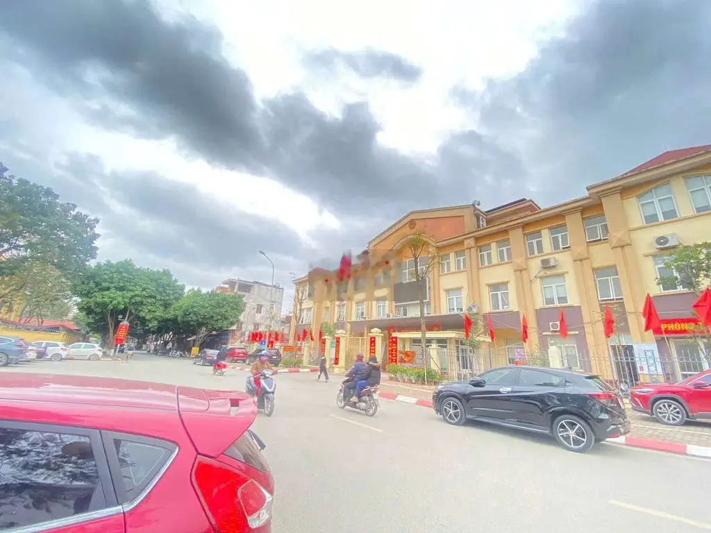 Đất Phú Thượng Tây Hồ - Mặt Ngõ Thông - Ô tô. 130m2. MT7m. Giá 15.9 Tỷ